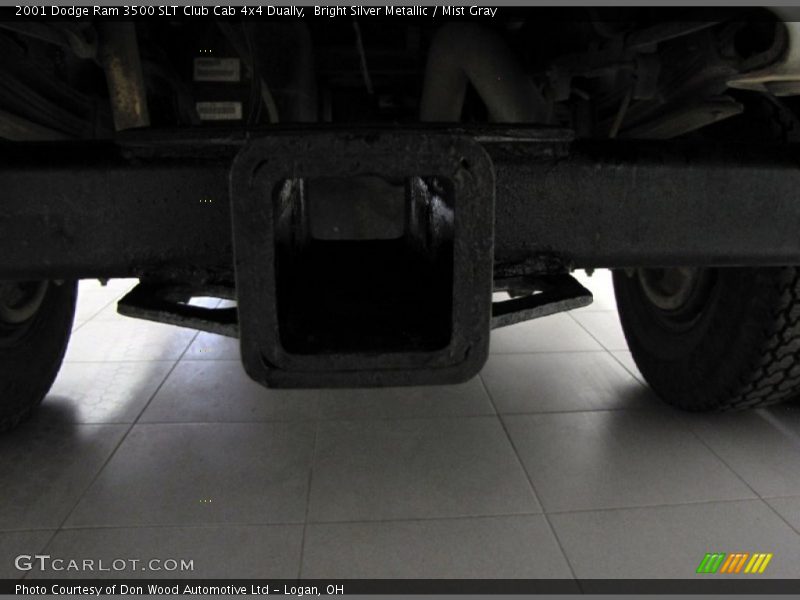 Bright Silver Metallic / Mist Gray 2001 Dodge Ram 3500 SLT Club Cab 4x4 Dually