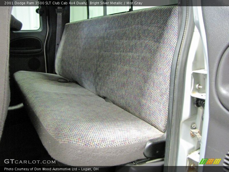 Bright Silver Metallic / Mist Gray 2001 Dodge Ram 3500 SLT Club Cab 4x4 Dually