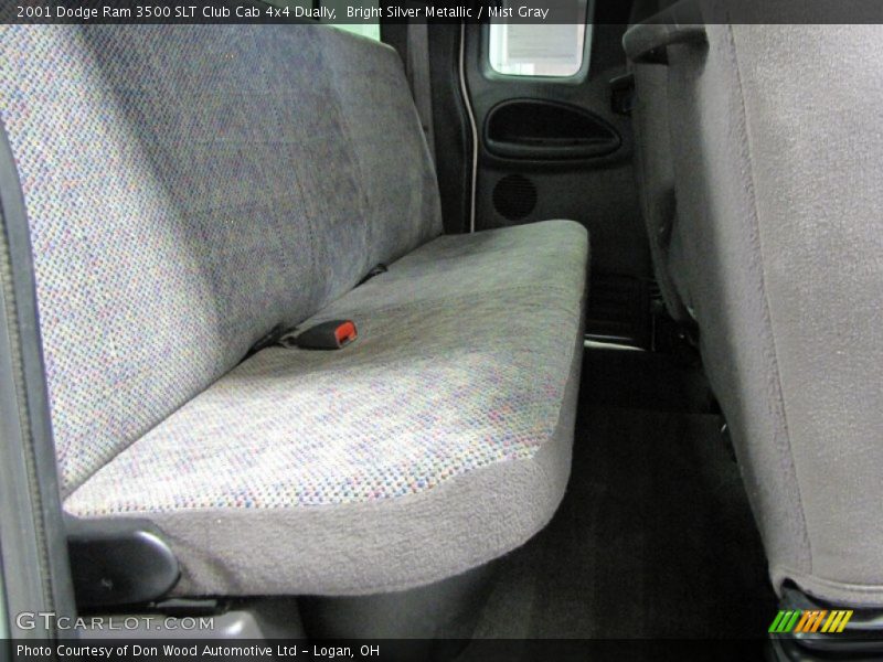 Bright Silver Metallic / Mist Gray 2001 Dodge Ram 3500 SLT Club Cab 4x4 Dually