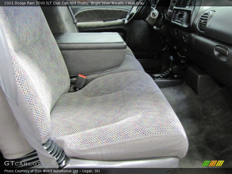 Bright Silver Metallic / Mist Gray 2001 Dodge Ram 3500 SLT Club Cab 4x4 Dually