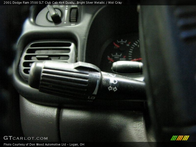 Bright Silver Metallic / Mist Gray 2001 Dodge Ram 3500 SLT Club Cab 4x4 Dually