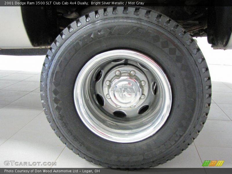 Bright Silver Metallic / Mist Gray 2001 Dodge Ram 3500 SLT Club Cab 4x4 Dually