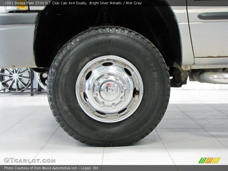 Bright Silver Metallic / Mist Gray 2001 Dodge Ram 3500 SLT Club Cab 4x4 Dually