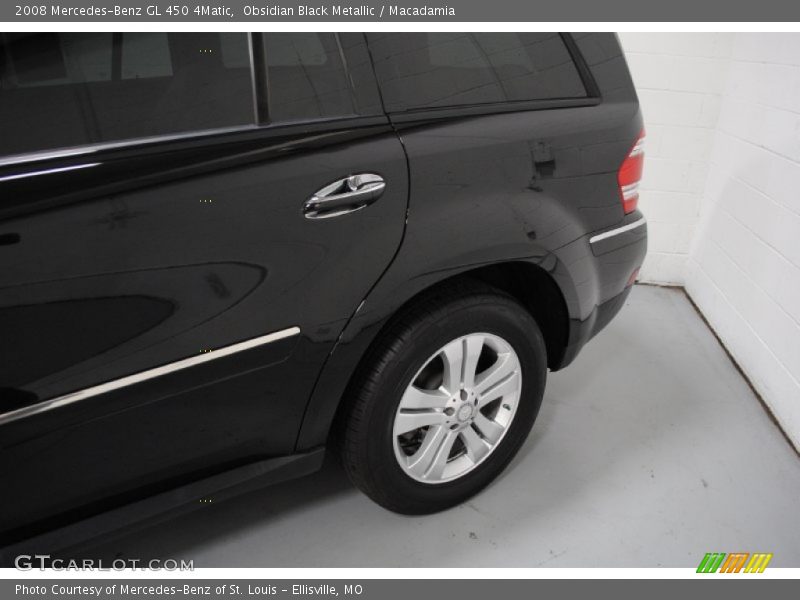 Obsidian Black Metallic / Macadamia 2008 Mercedes-Benz GL 450 4Matic