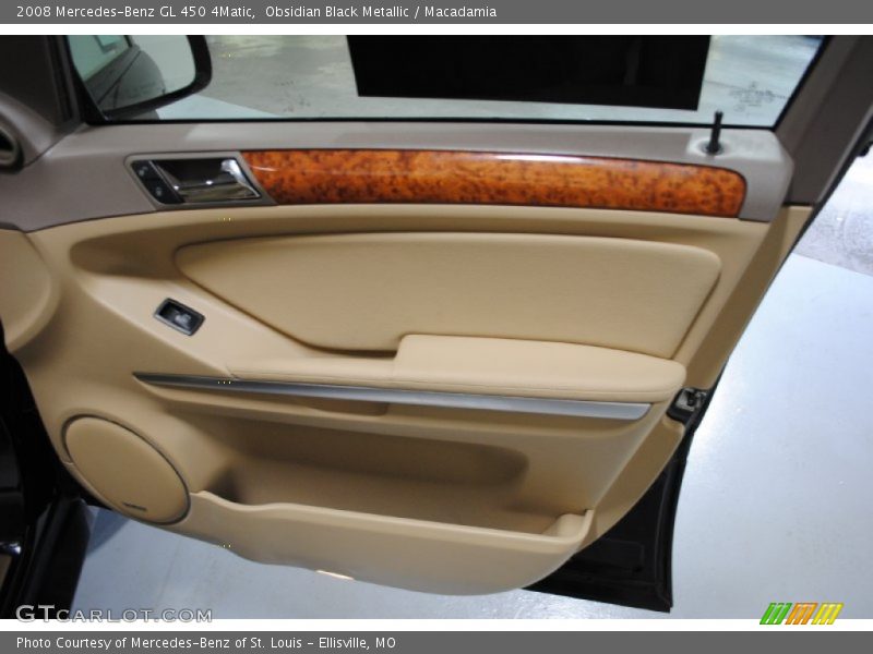 Obsidian Black Metallic / Macadamia 2008 Mercedes-Benz GL 450 4Matic