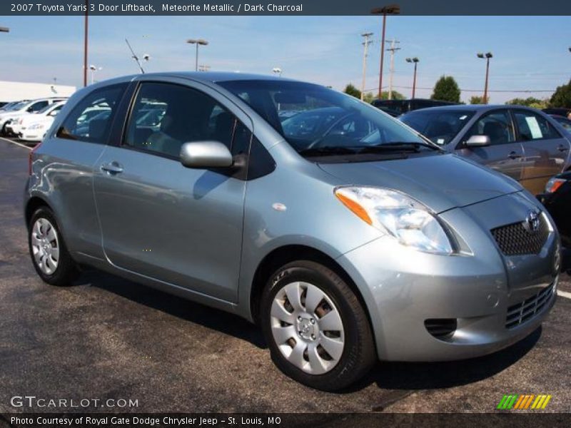 Meteorite Metallic / Dark Charcoal 2007 Toyota Yaris 3 Door Liftback
