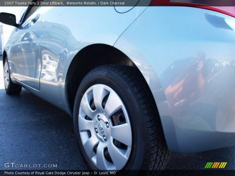 Meteorite Metallic / Dark Charcoal 2007 Toyota Yaris 3 Door Liftback