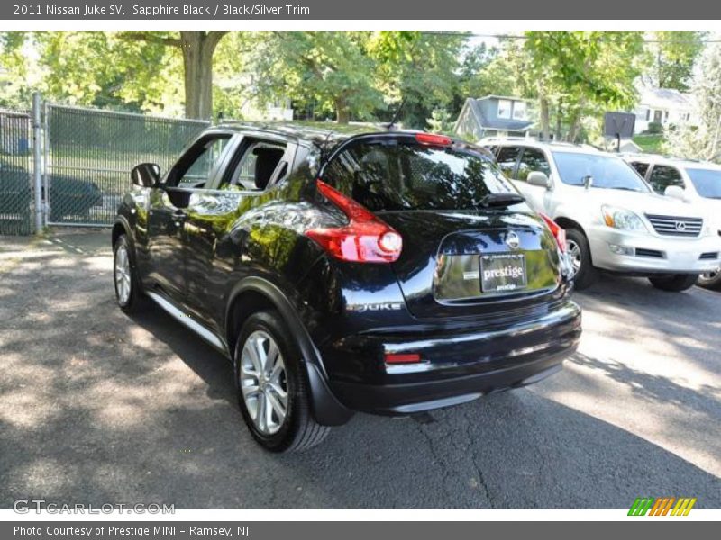 Sapphire Black / Black/Silver Trim 2011 Nissan Juke SV