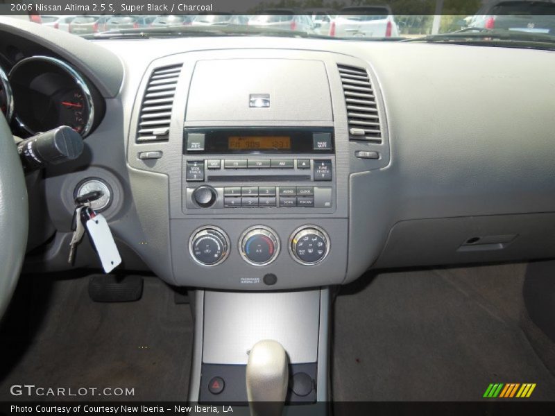 Super Black / Charcoal 2006 Nissan Altima 2.5 S