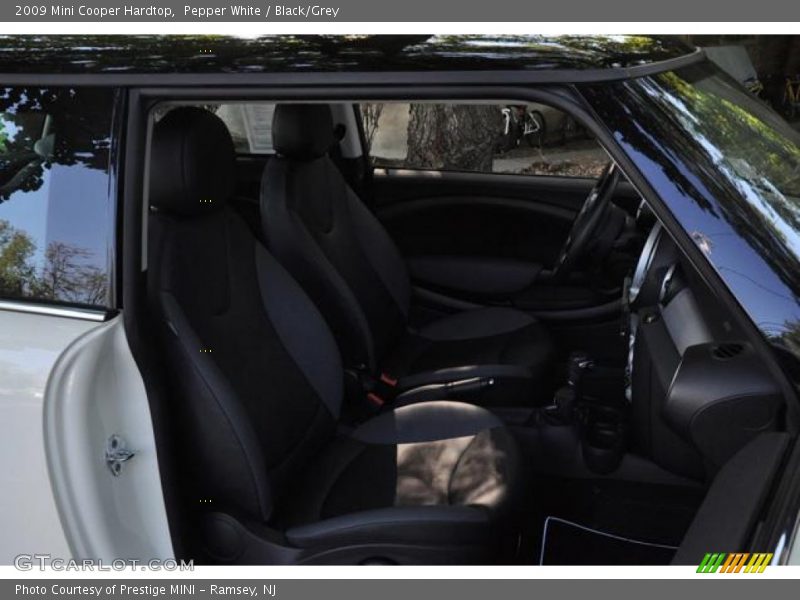 Pepper White / Black/Grey 2009 Mini Cooper Hardtop