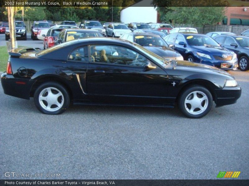 Black / Medium Graphite 2002 Ford Mustang V6 Coupe