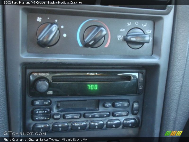 Black / Medium Graphite 2002 Ford Mustang V6 Coupe