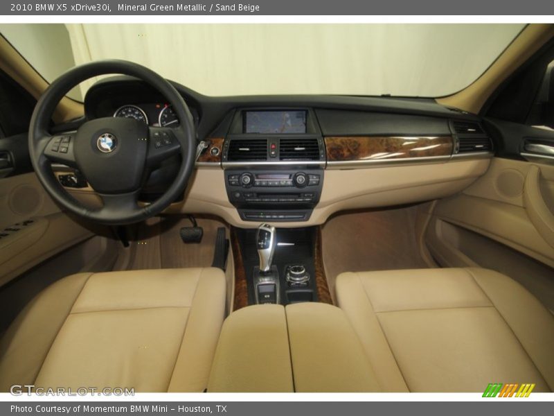 Dashboard of 2010 X5 xDrive30i