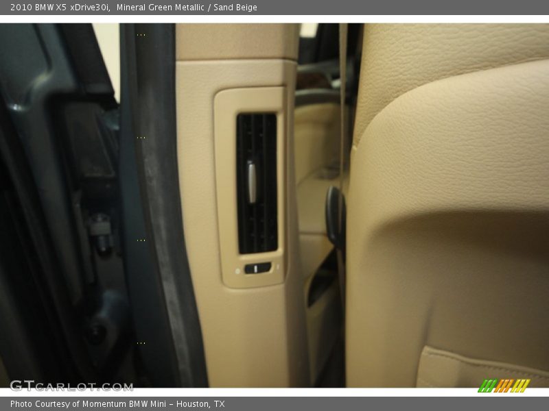 Mineral Green Metallic / Sand Beige 2010 BMW X5 xDrive30i