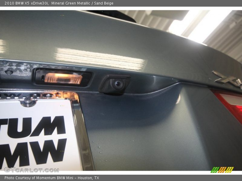 Mineral Green Metallic / Sand Beige 2010 BMW X5 xDrive30i