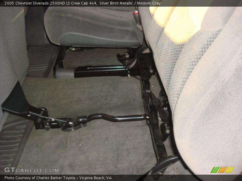 Silver Birch Metallic / Medium Gray 2005 Chevrolet Silverado 2500HD LS Crew Cab 4x4