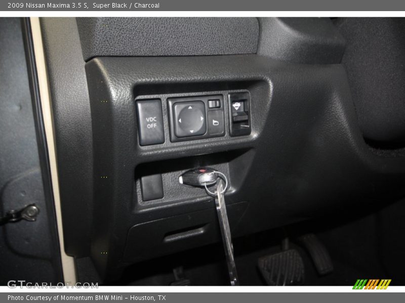 Super Black / Charcoal 2009 Nissan Maxima 3.5 S