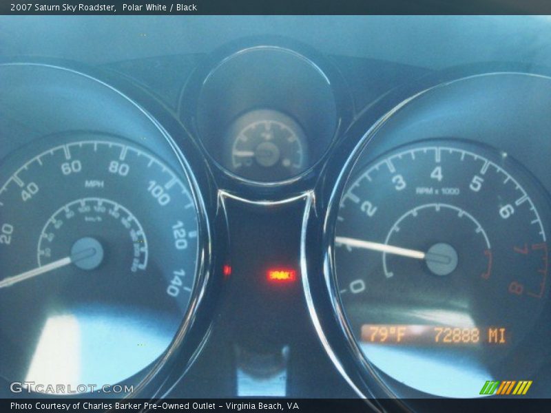 Polar White / Black 2007 Saturn Sky Roadster