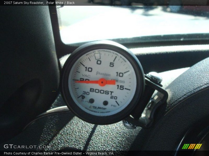 Polar White / Black 2007 Saturn Sky Roadster