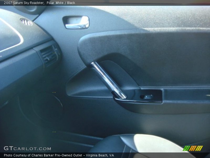 Polar White / Black 2007 Saturn Sky Roadster