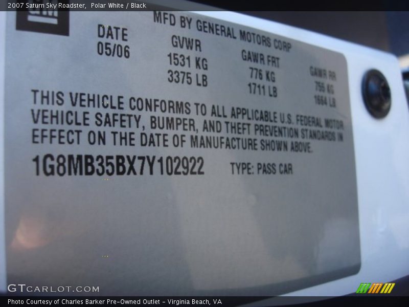 Polar White / Black 2007 Saturn Sky Roadster