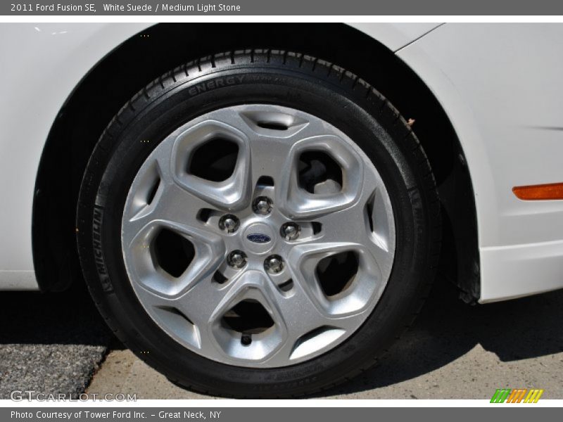 White Suede / Medium Light Stone 2011 Ford Fusion SE