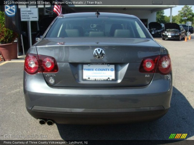 Platinum Grey Metallic / Titan Black 2010 Volkswagen Jetta SE Sedan