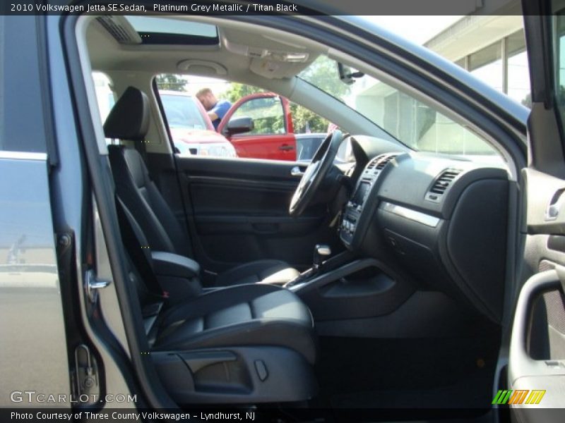 Platinum Grey Metallic / Titan Black 2010 Volkswagen Jetta SE Sedan