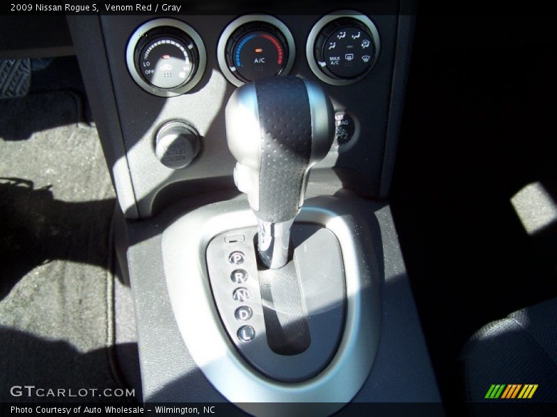 Venom Red / Gray 2009 Nissan Rogue S
