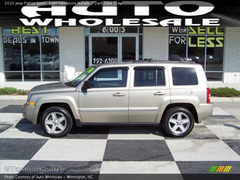 Light Sandstone Metallic / Dark Slate Gray 2010 Jeep Patriot Sport