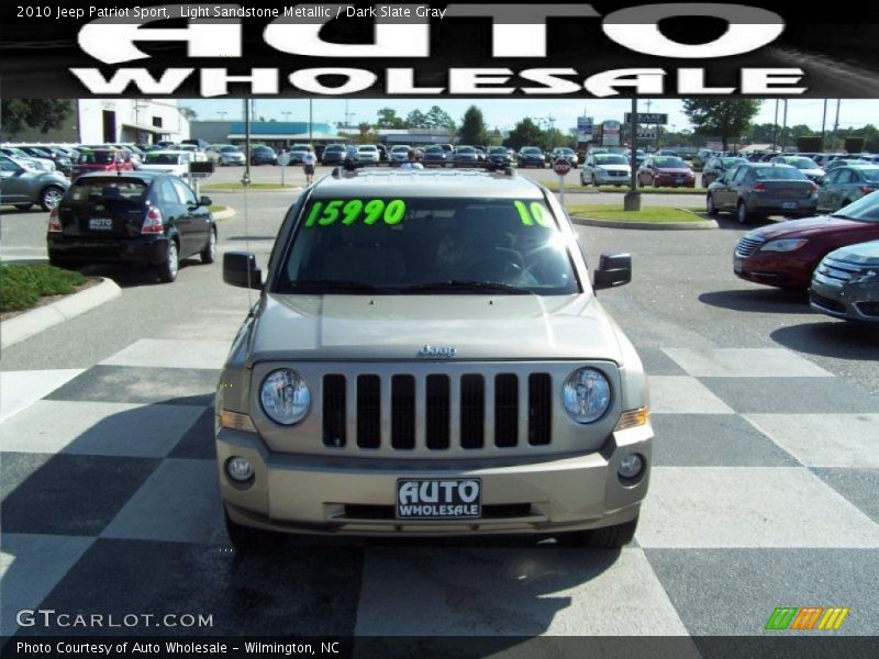 Light Sandstone Metallic / Dark Slate Gray 2010 Jeep Patriot Sport