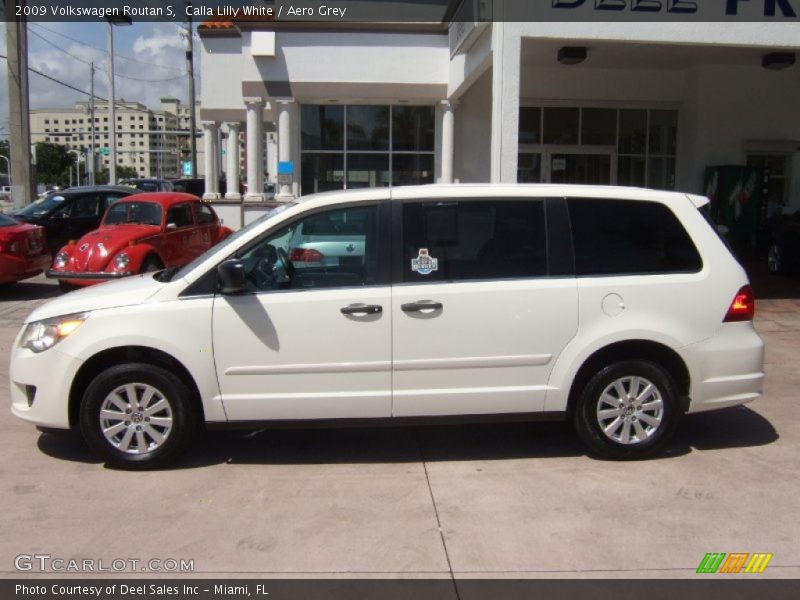 Calla Lilly White / Aero Grey 2009 Volkswagen Routan S