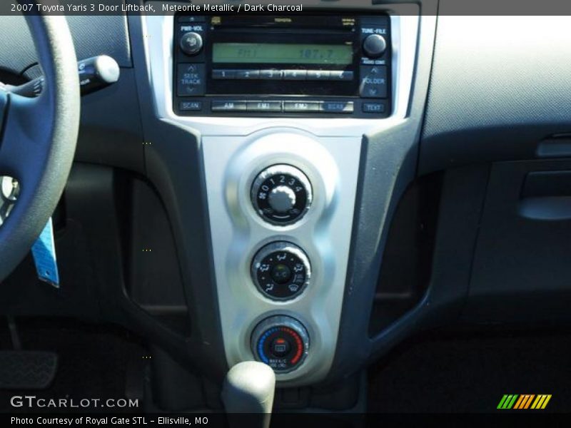 Meteorite Metallic / Dark Charcoal 2007 Toyota Yaris 3 Door Liftback