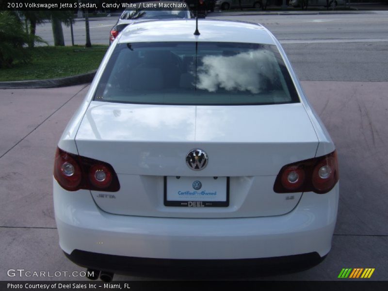 Candy White / Latte Macchiato 2010 Volkswagen Jetta S Sedan