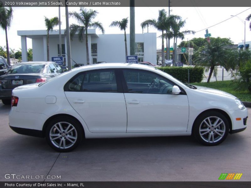 Candy White / Latte Macchiato 2010 Volkswagen Jetta S Sedan