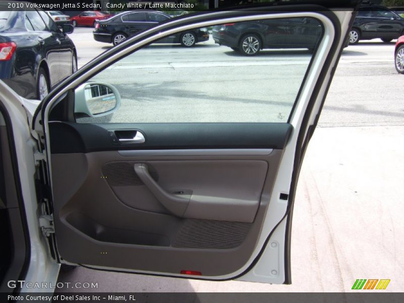 Candy White / Latte Macchiato 2010 Volkswagen Jetta S Sedan