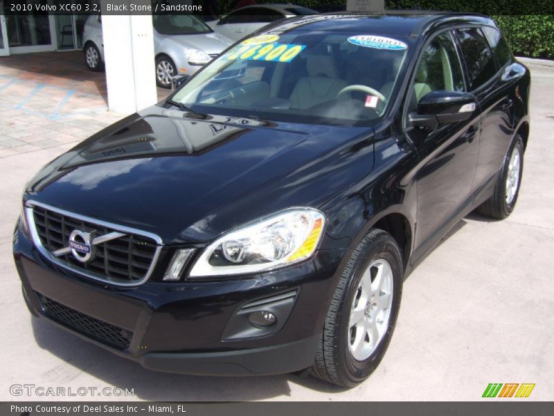 Black Stone / Sandstone 2010 Volvo XC60 3.2