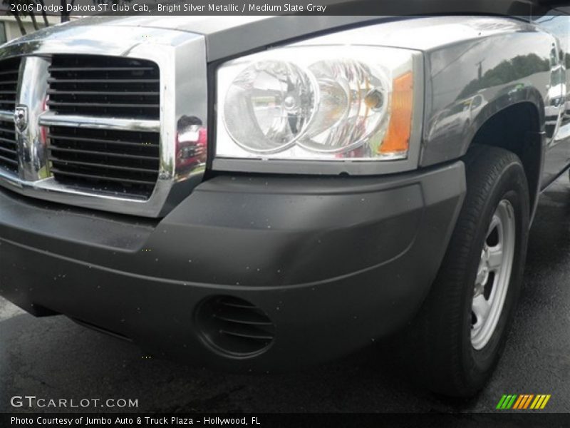 Bright Silver Metallic / Medium Slate Gray 2006 Dodge Dakota ST Club Cab