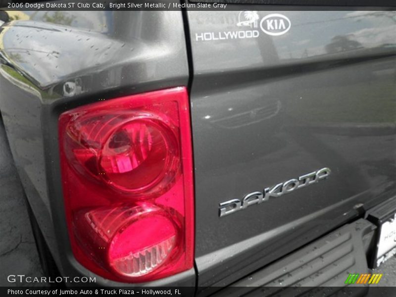 Bright Silver Metallic / Medium Slate Gray 2006 Dodge Dakota ST Club Cab