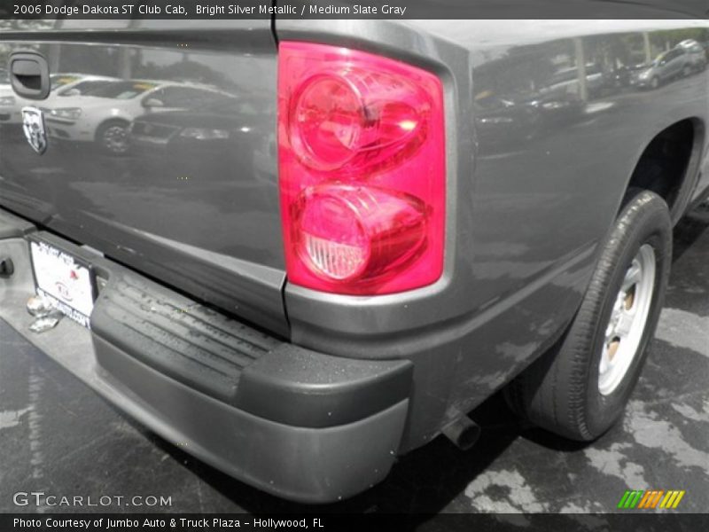Bright Silver Metallic / Medium Slate Gray 2006 Dodge Dakota ST Club Cab
