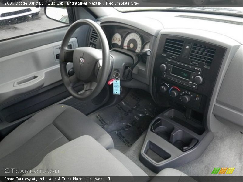 Bright Silver Metallic / Medium Slate Gray 2006 Dodge Dakota ST Club Cab
