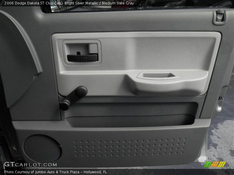 Bright Silver Metallic / Medium Slate Gray 2006 Dodge Dakota ST Club Cab