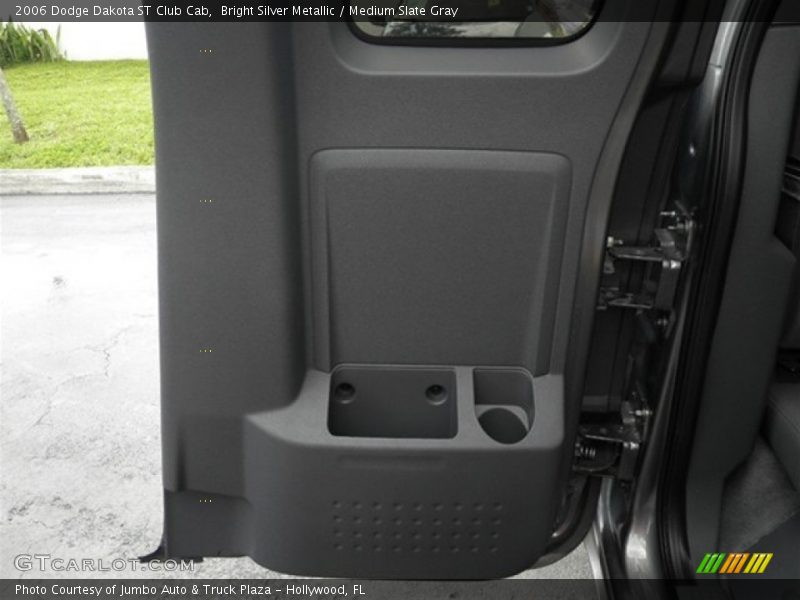 Bright Silver Metallic / Medium Slate Gray 2006 Dodge Dakota ST Club Cab