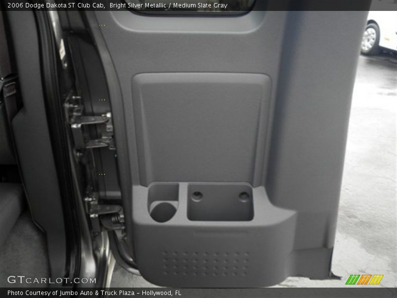 Bright Silver Metallic / Medium Slate Gray 2006 Dodge Dakota ST Club Cab