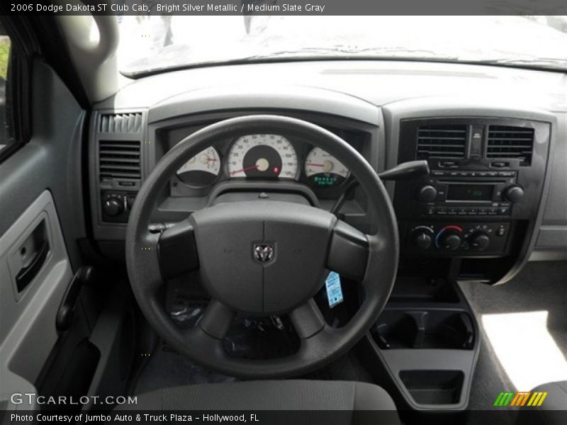 Bright Silver Metallic / Medium Slate Gray 2006 Dodge Dakota ST Club Cab