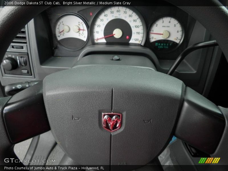 Bright Silver Metallic / Medium Slate Gray 2006 Dodge Dakota ST Club Cab