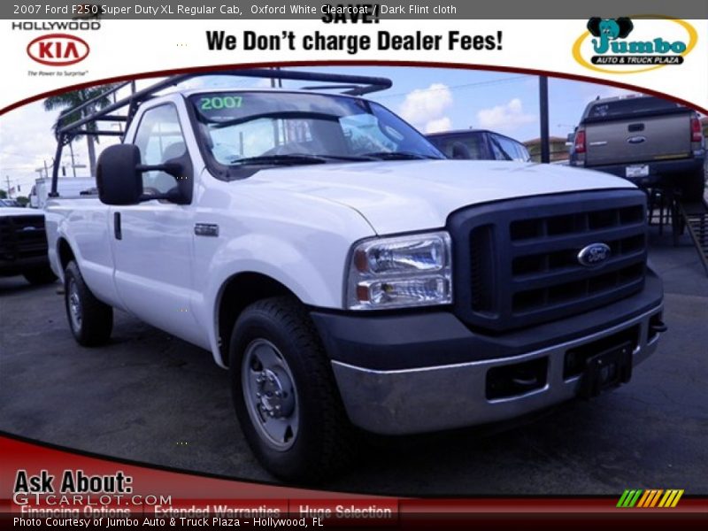 Oxford White Clearcoat / Dark Flint cloth 2007 Ford F250 Super Duty XL Regular Cab