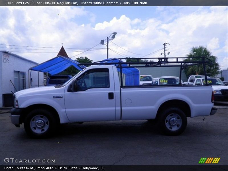 Oxford White Clearcoat / Dark Flint cloth 2007 Ford F250 Super Duty XL Regular Cab