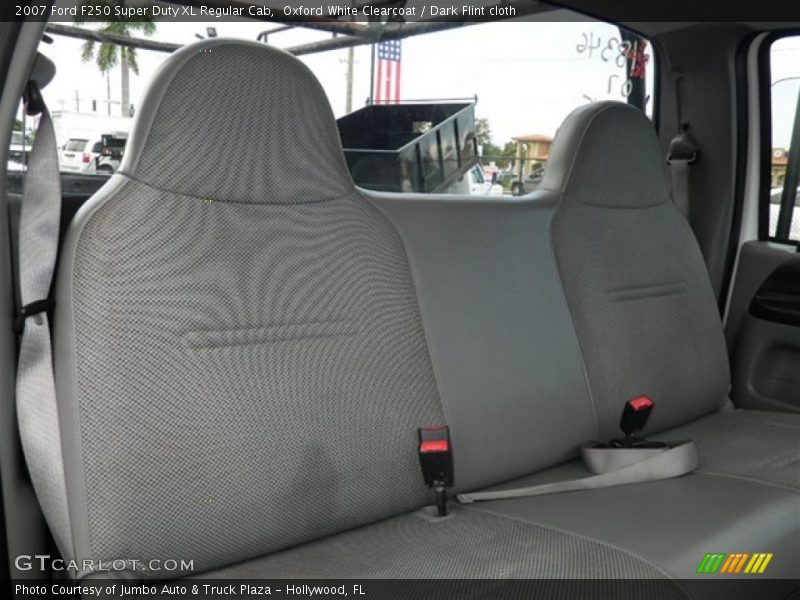 Oxford White Clearcoat / Dark Flint cloth 2007 Ford F250 Super Duty XL Regular Cab