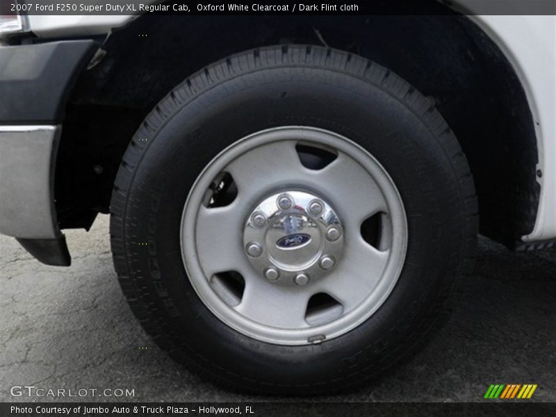 Oxford White Clearcoat / Dark Flint cloth 2007 Ford F250 Super Duty XL Regular Cab